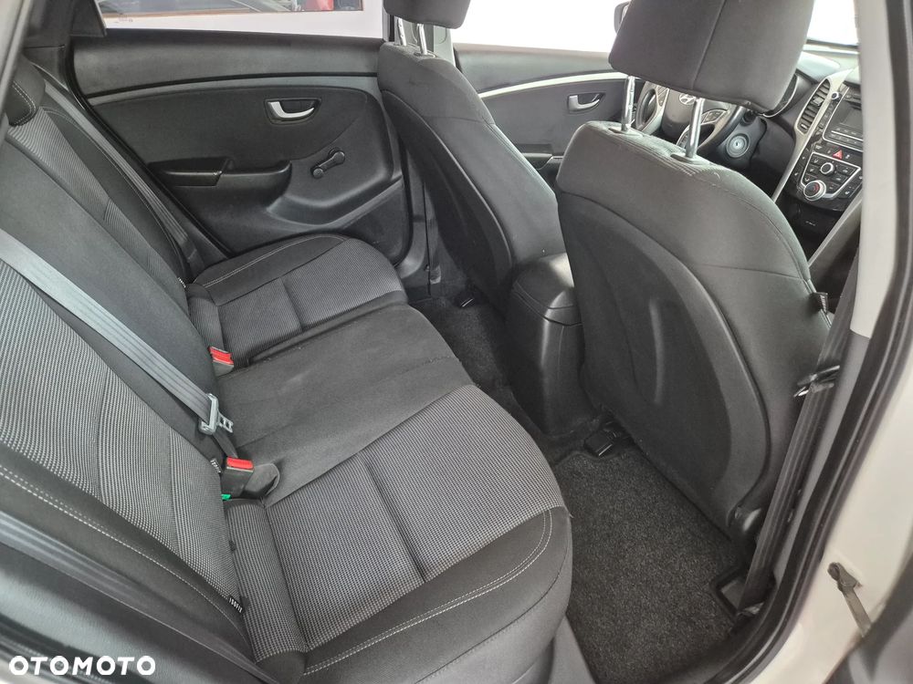 Hyundai i30 - 13