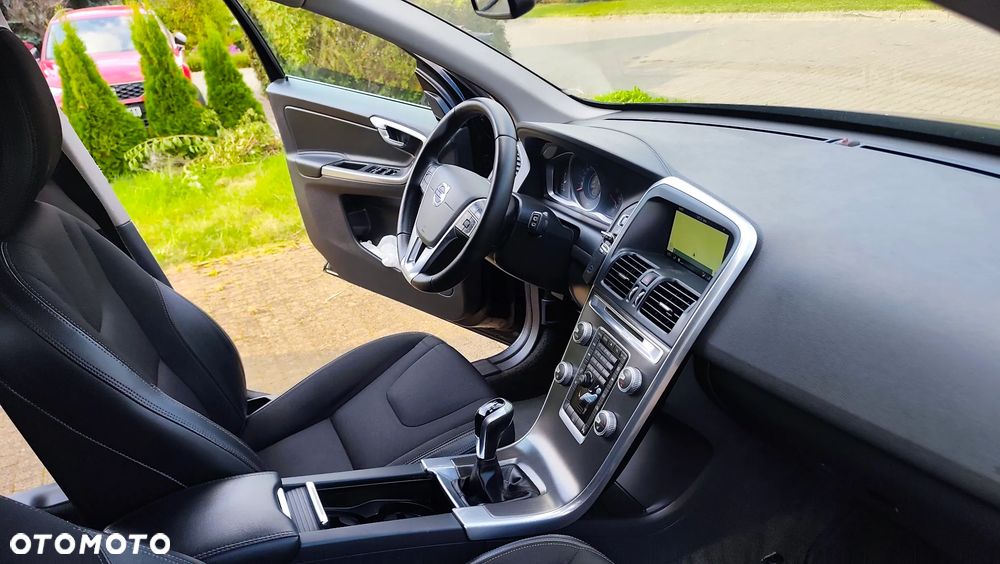 Volvo XC 60 D4 Drive-E R-Design Kinetic - 31