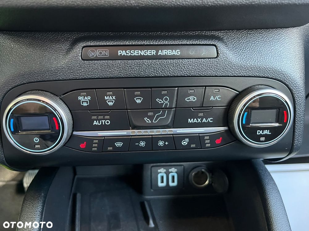 Ford Kuga - 15
