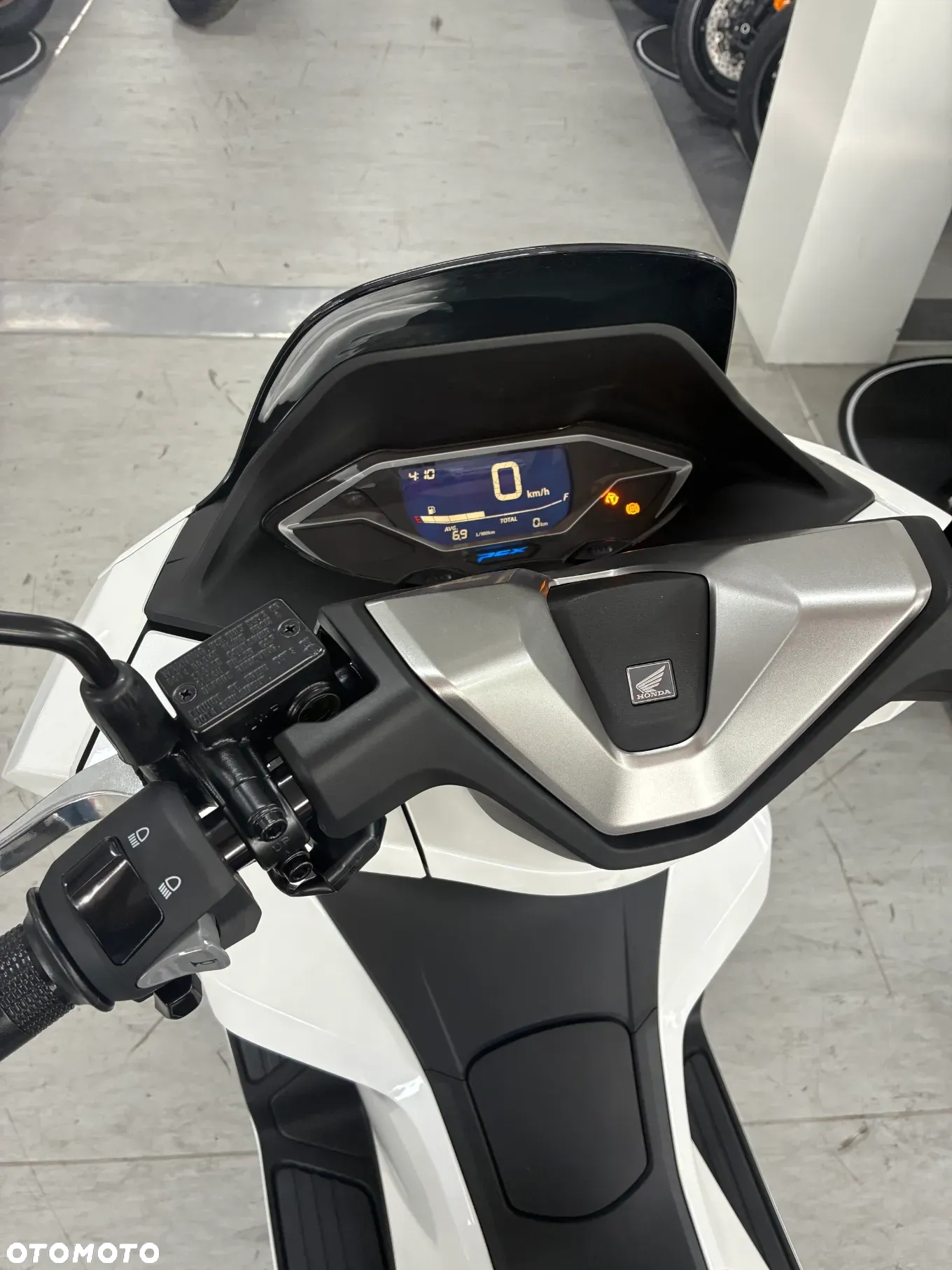 Honda PCX - 6