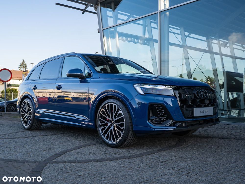 Audi SQ7 - 7