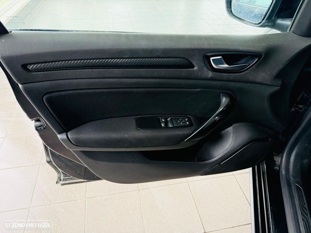 Renault Mégane ENERGY TCe 100 LIMITED - 16