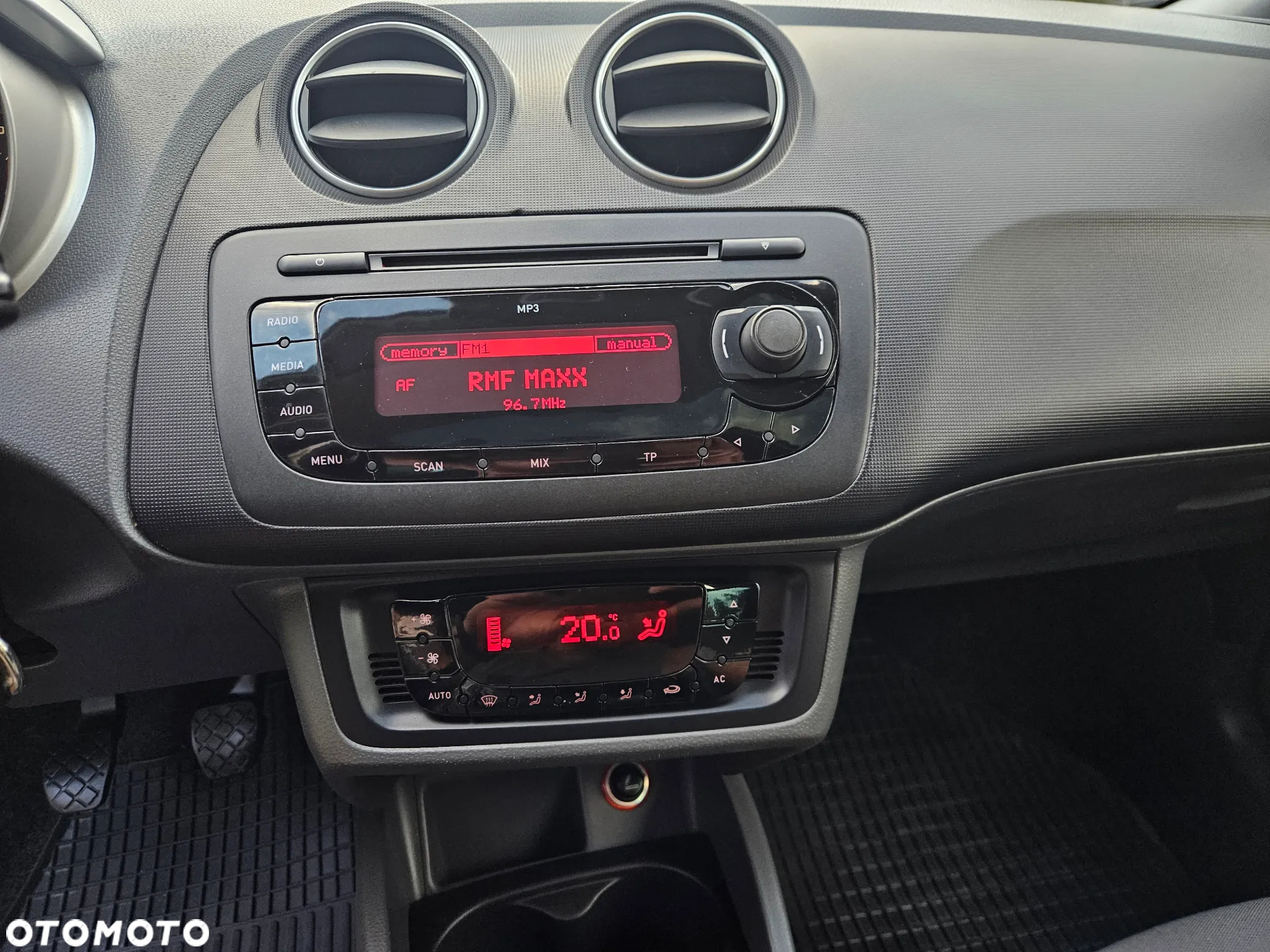 Seat Ibiza 1.6 16V Stylance - 18