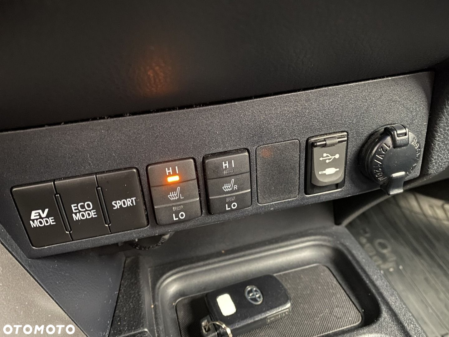 Toyota RAV4 - 21