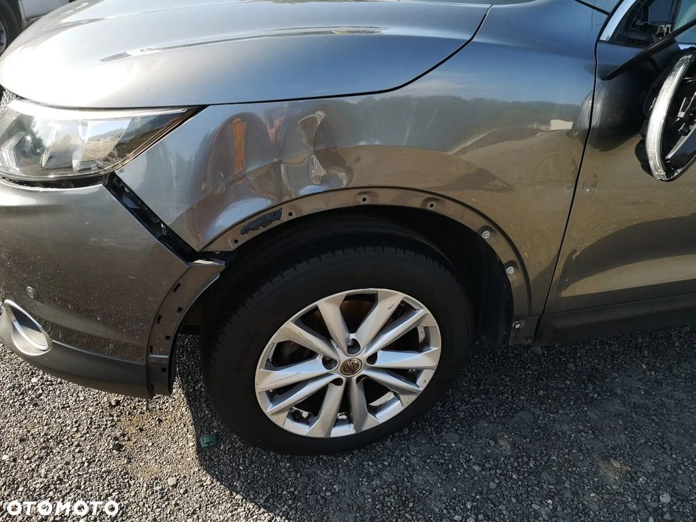 Nissan Qashqai 1.2 DIG-T N-Connecta EU6 - 23