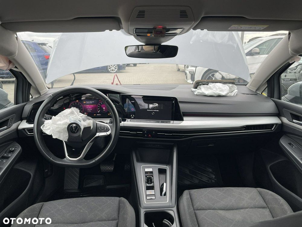 Volkswagen Golf 1.5 eTSI OPF DSG Life - 12