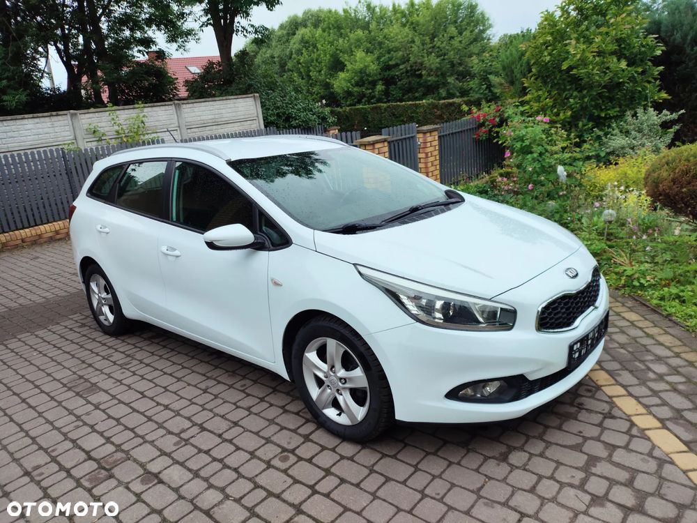 Kia Ceed - 15