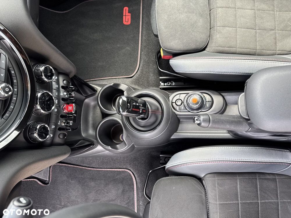 MINI John Cooper Works - 18