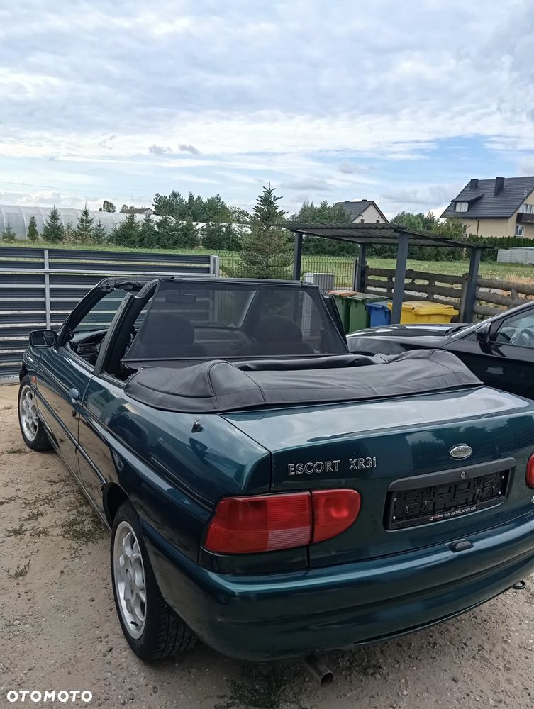 Ford Escort 1.8 16V XR3i - 9