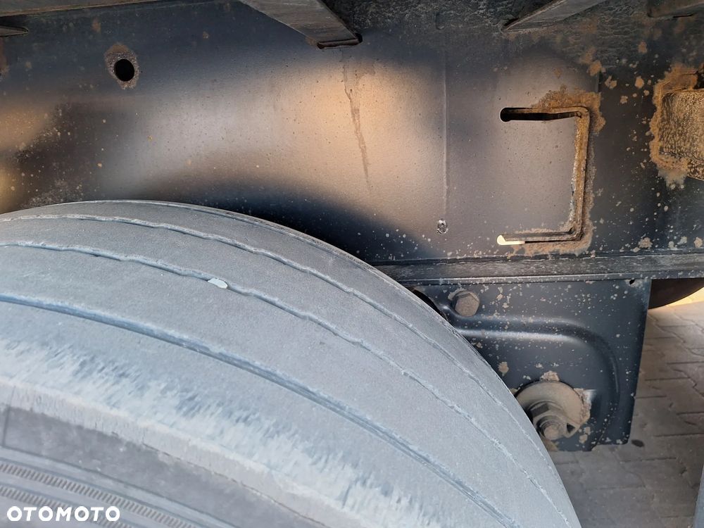 Kögel FIRANKA SAF INTRAX TARCZA OS PODNOSZONA PALECIARA - 14