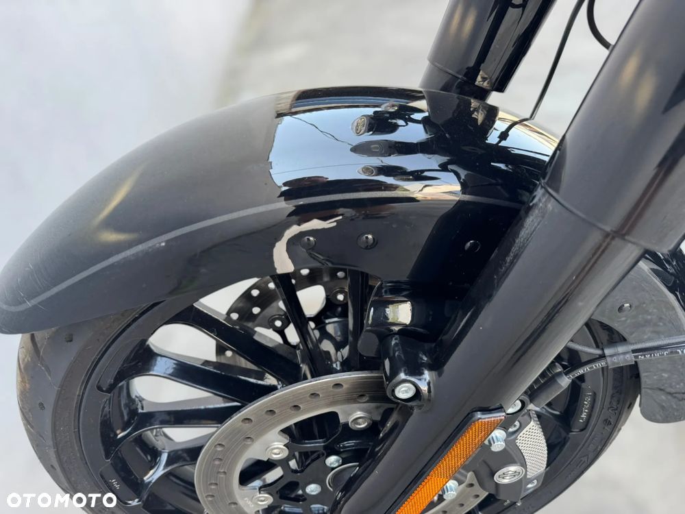 Harley-Davidson Trike Freewheeler - 34