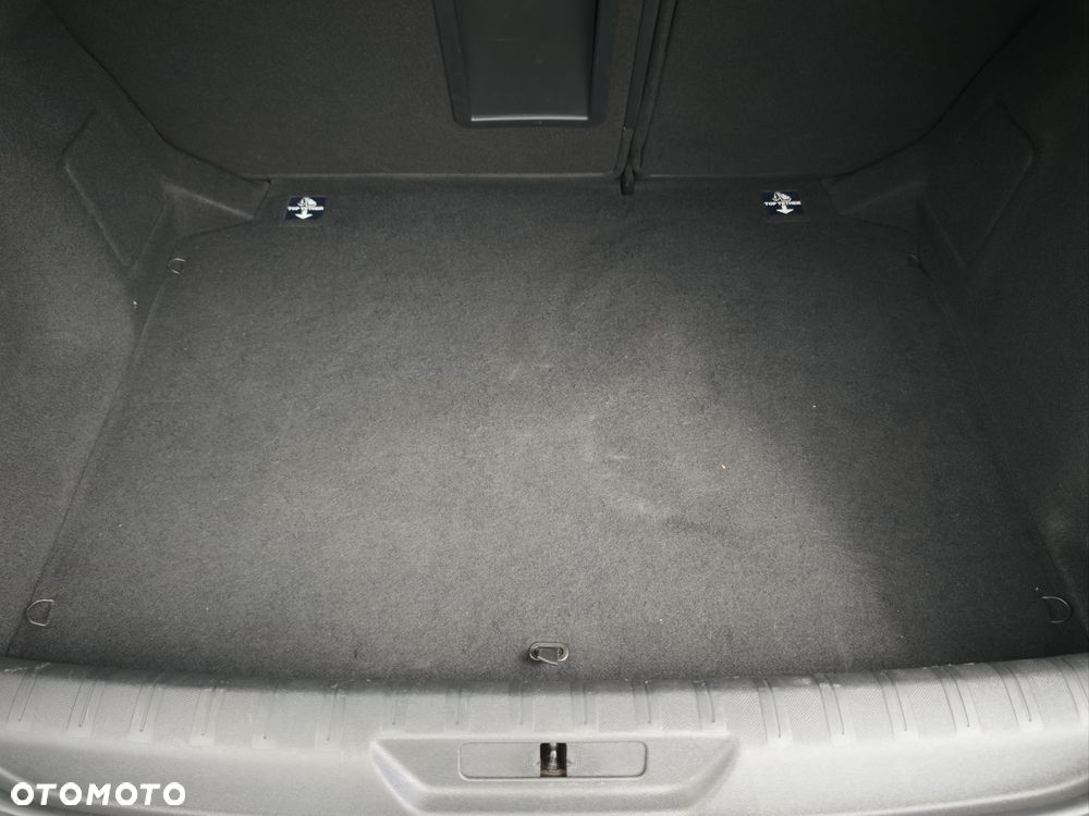 Peugeot 308 1.2 PureTech Active Pack S&S EAT8 - 20