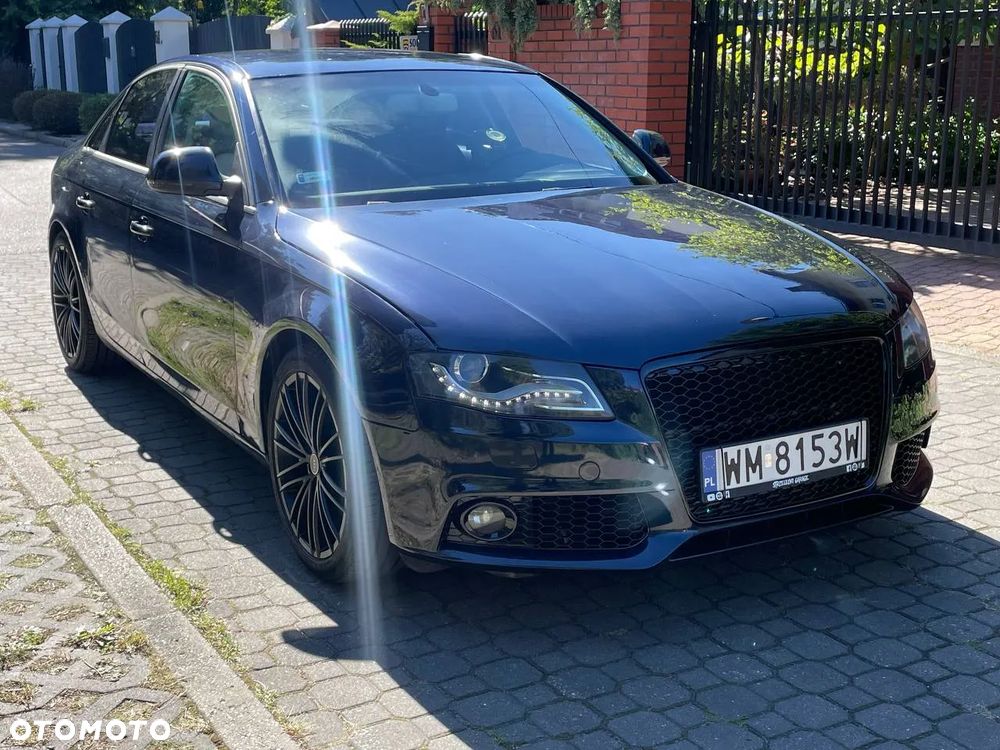 Audi A4 - 1