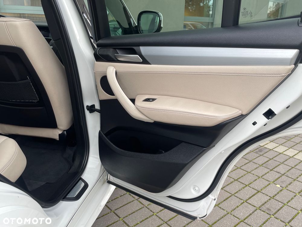 BMW X3 xDrive20d - 26