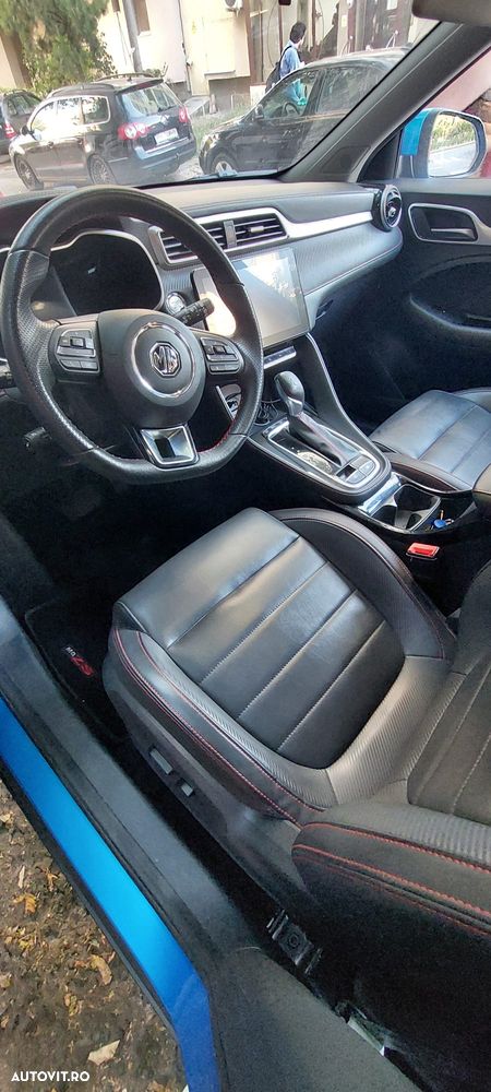 MG ZS - 13