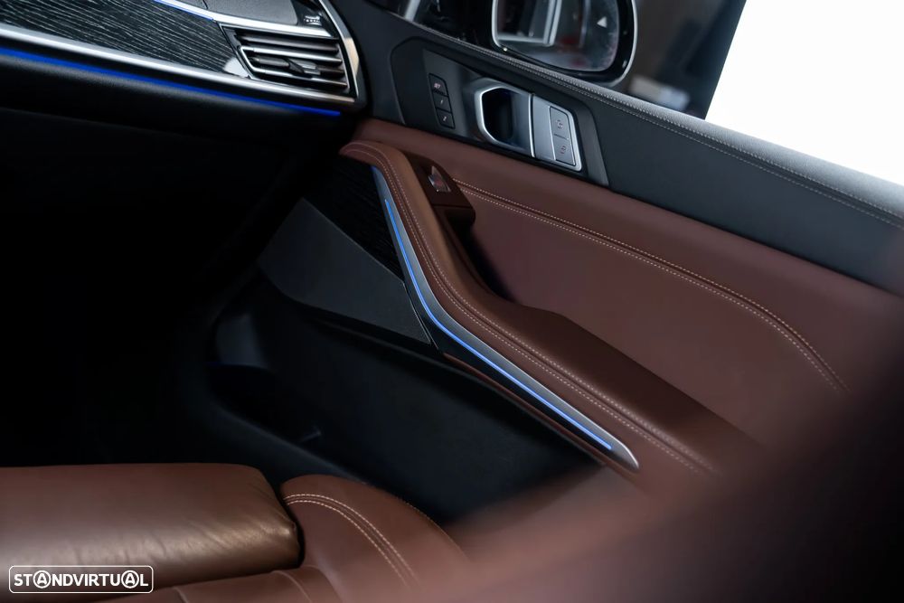 BMW X7 40 d xDrive Pack M - 34