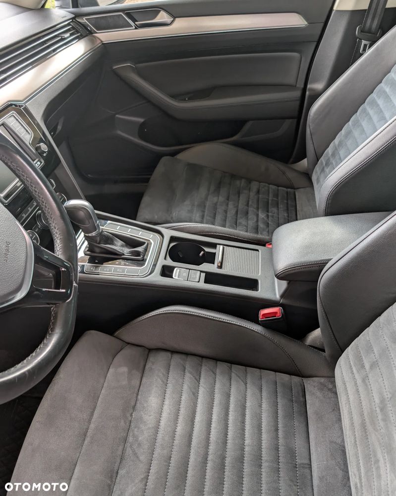 Volkswagen Passat 2.0 TDI BMT Highline DSG - 12