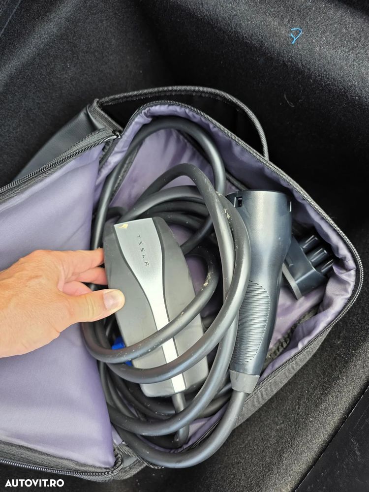 Tesla Model 3 Standard - 24