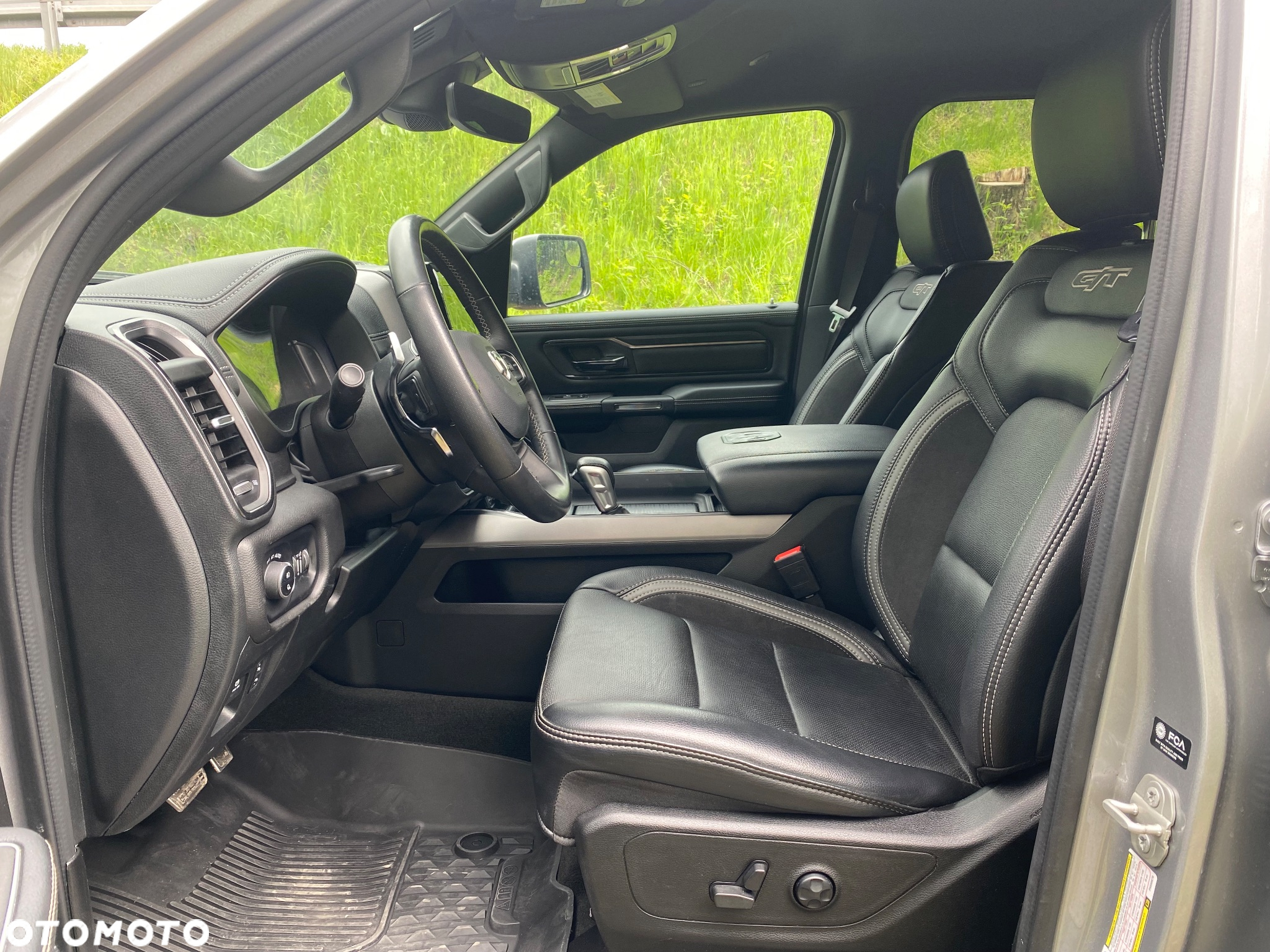 Dodge RAM 1500 5.7 4x4 - 7