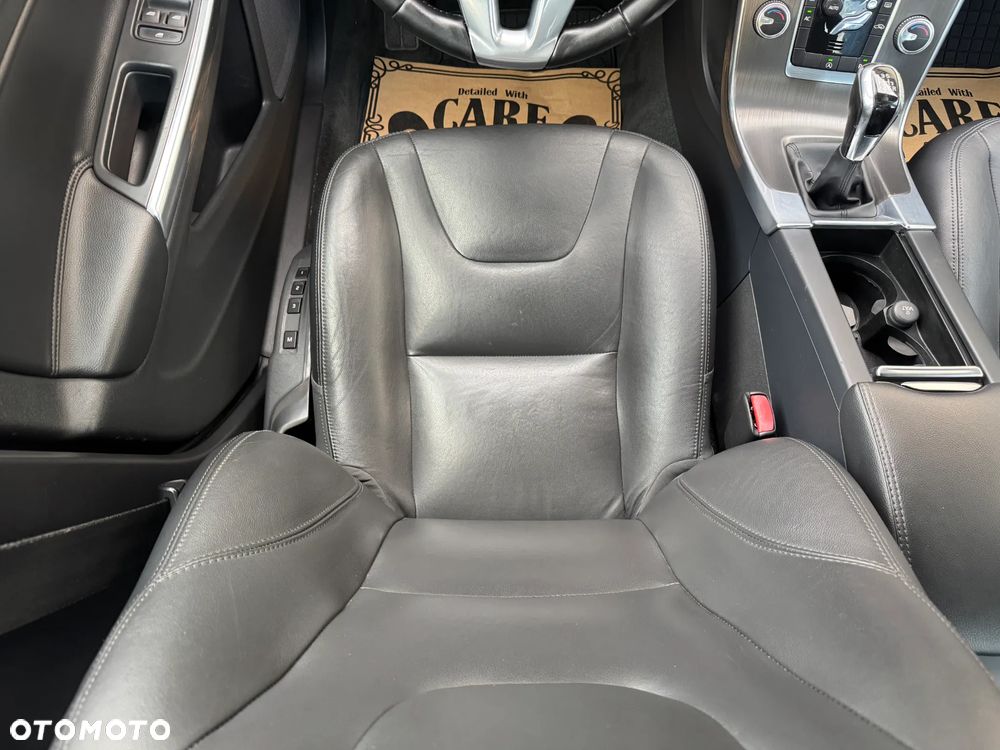 Volvo S60 D2 Summum - 13