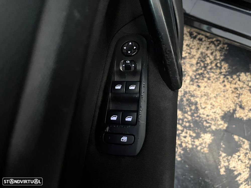 Peugeot 308 SW 1.6 BlueHDi Active - 18