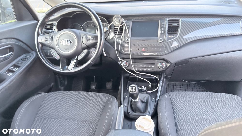 Kia Carens 1.7 CRDi L - 9