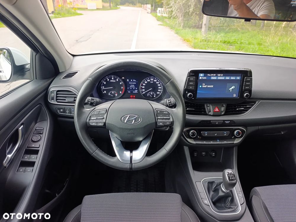 Hyundai i30 1.5 T-GDI 48V Modern - 6