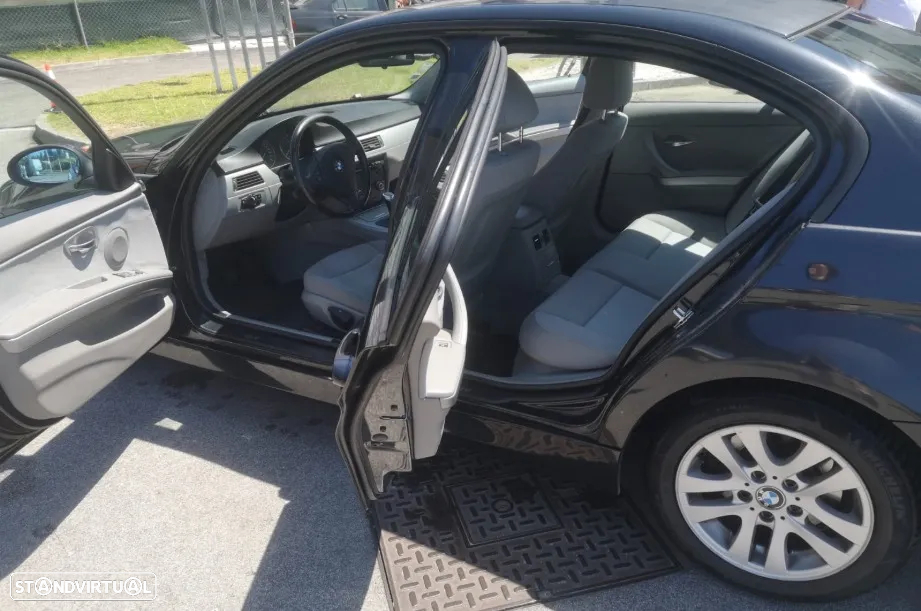 BMW 318 d - 3