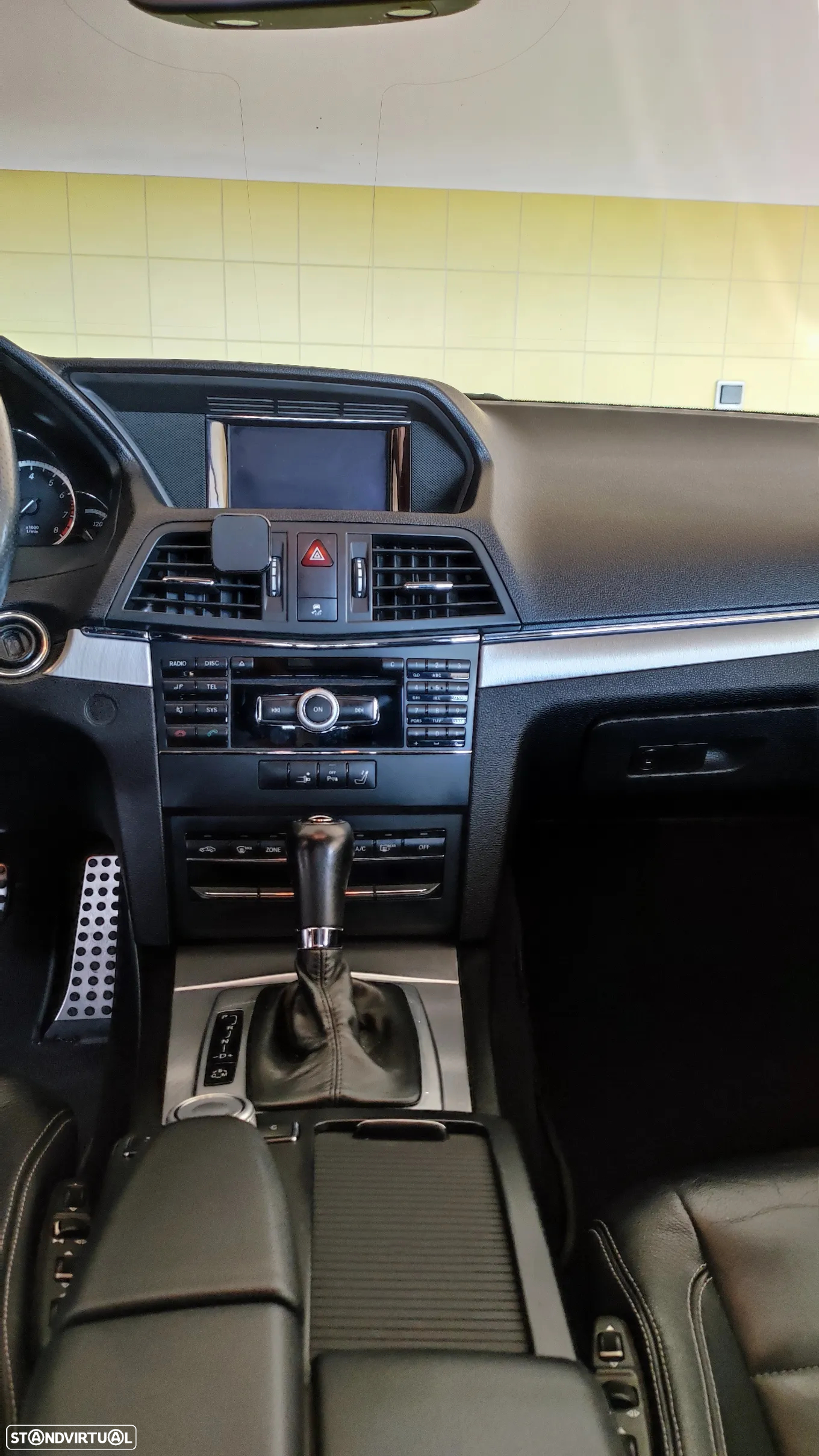 Mercedes-Benz E 250 CGi Avantgarde BlueEfficiency - 5
