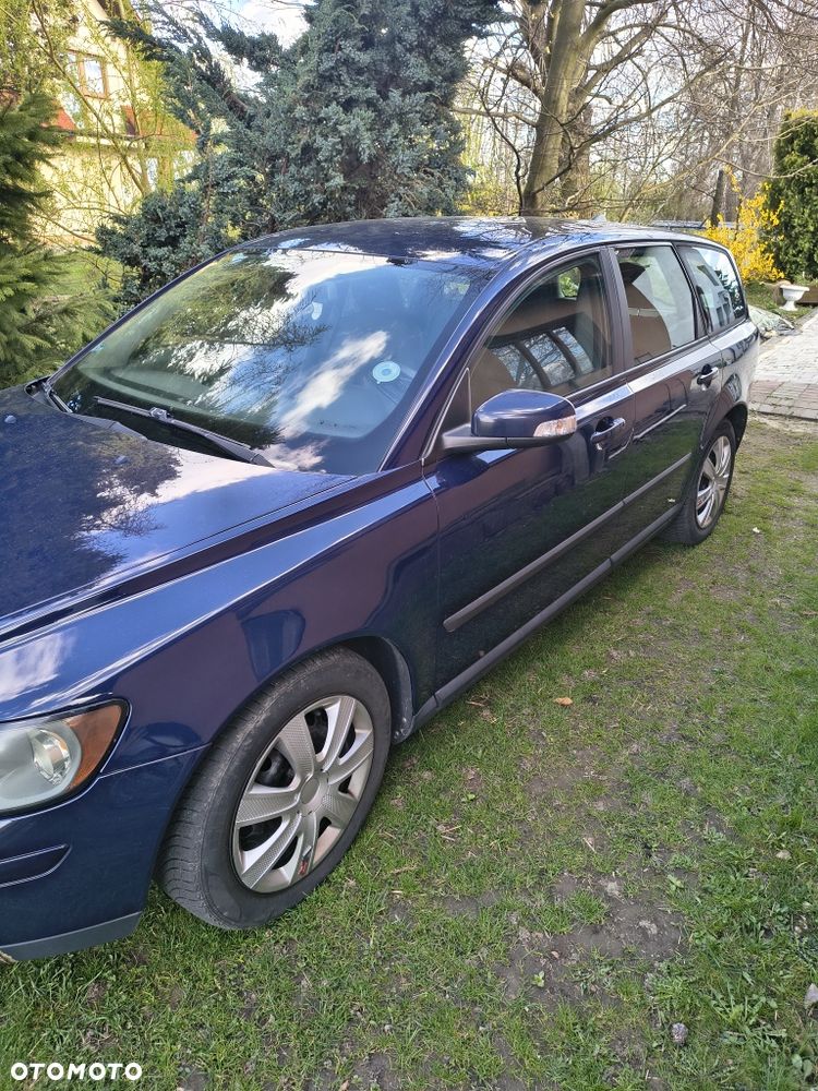 Volvo V50 - 1