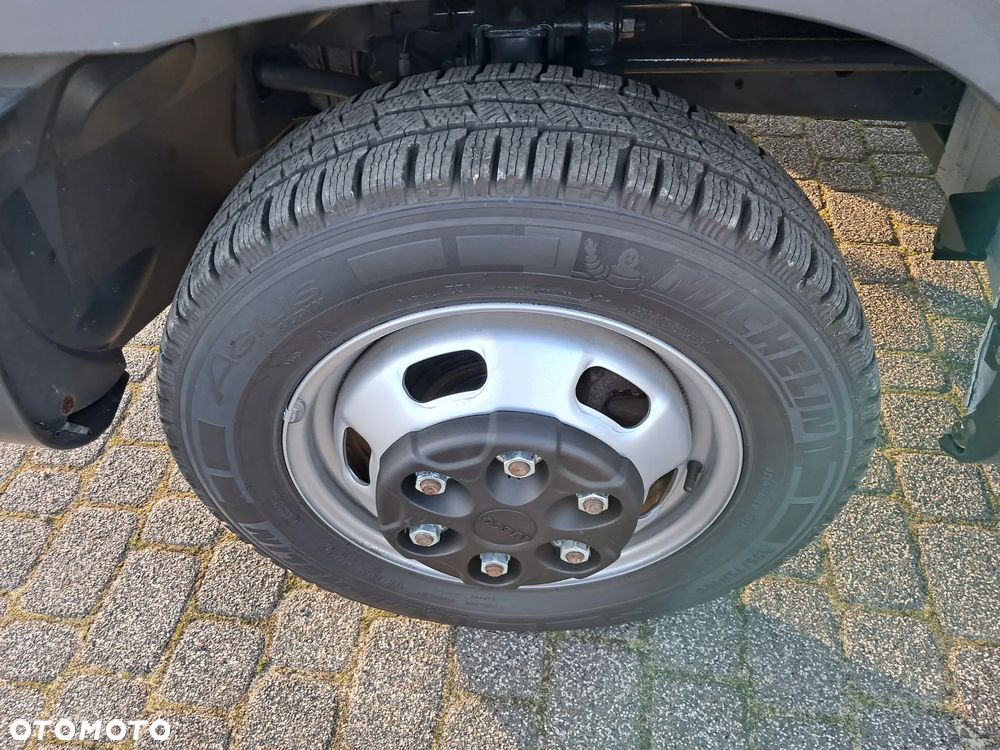 Iveco 50C15 KONTENER + WINDA 8-palet Salon Polska - 28