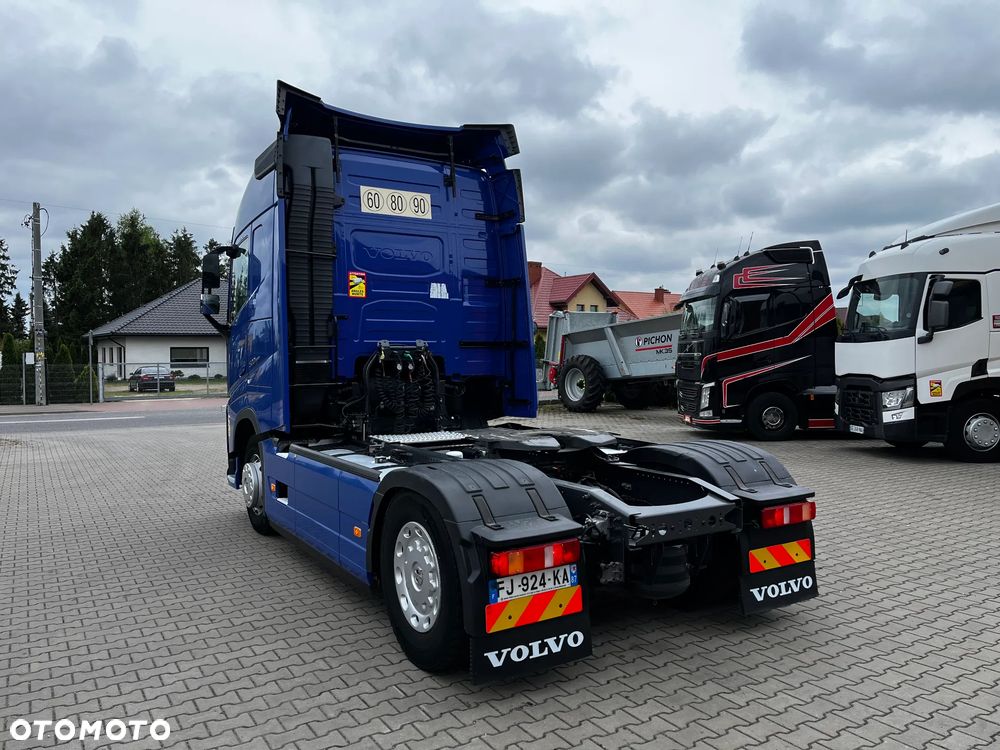 Volvo FH 500 EURO 6 / SPROWADZONY/ SERWISOWANY/KLIMA POSTOJOWA/DWA ZBIORNIKI - 3