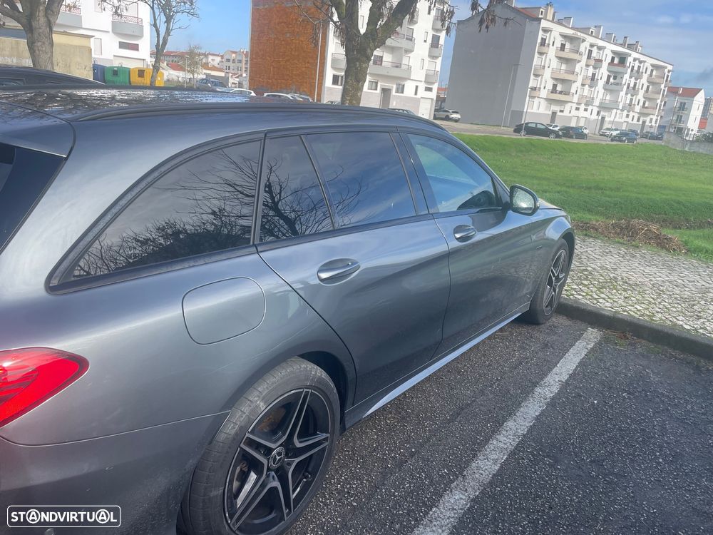 Mercedes-Benz C 300 BlueTEC Hybrid AMG Line - 3