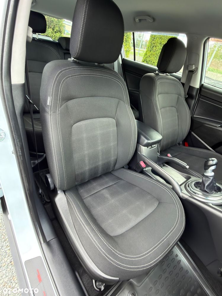 Kia Sportage 1.6 GDI 2WD Attract - 12