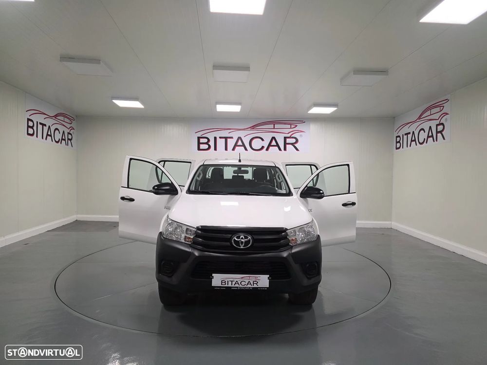 Toyota HILUX  2.4 D-4D 2WD CD - 12