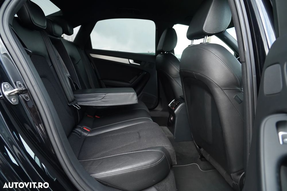 Audi A4 2.0 TDI DPF S line Sportpaket - 14