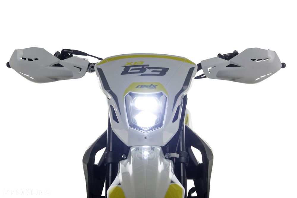ASIX XB-83 - 19