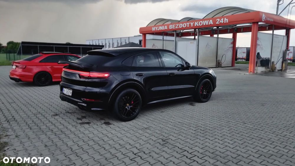 Porsche Cayenne - 12