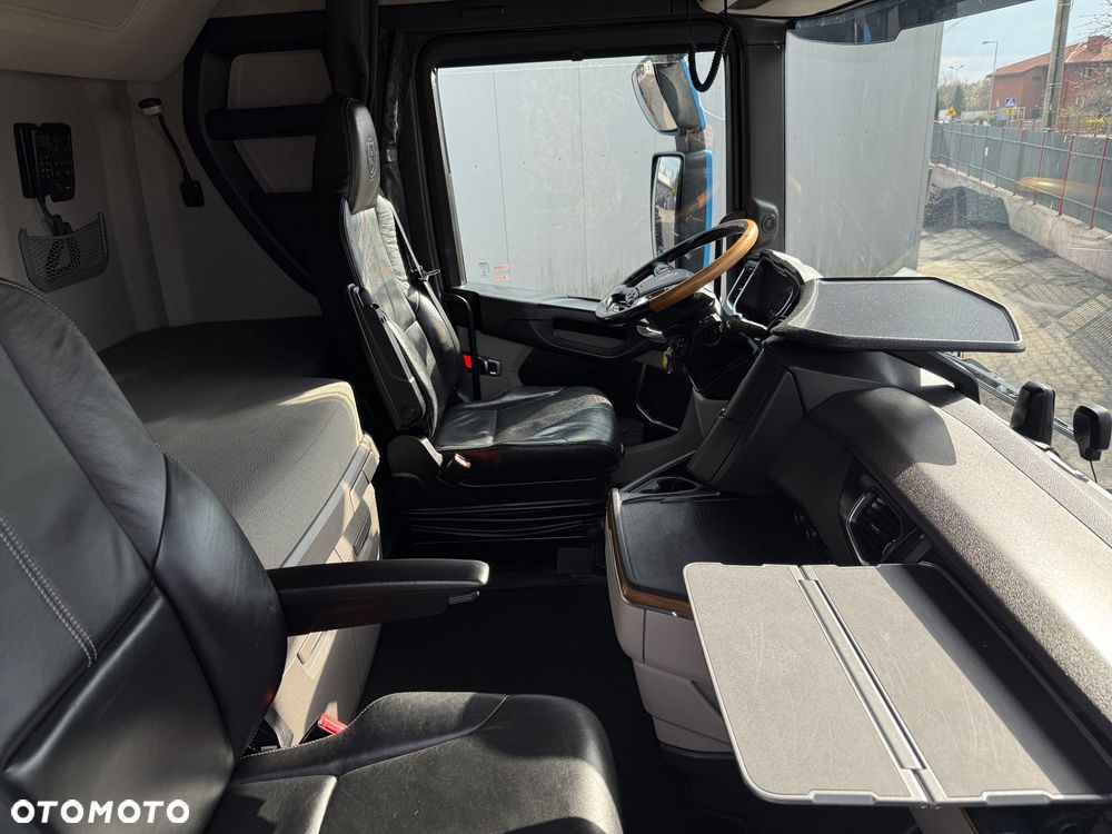 Scania - 37