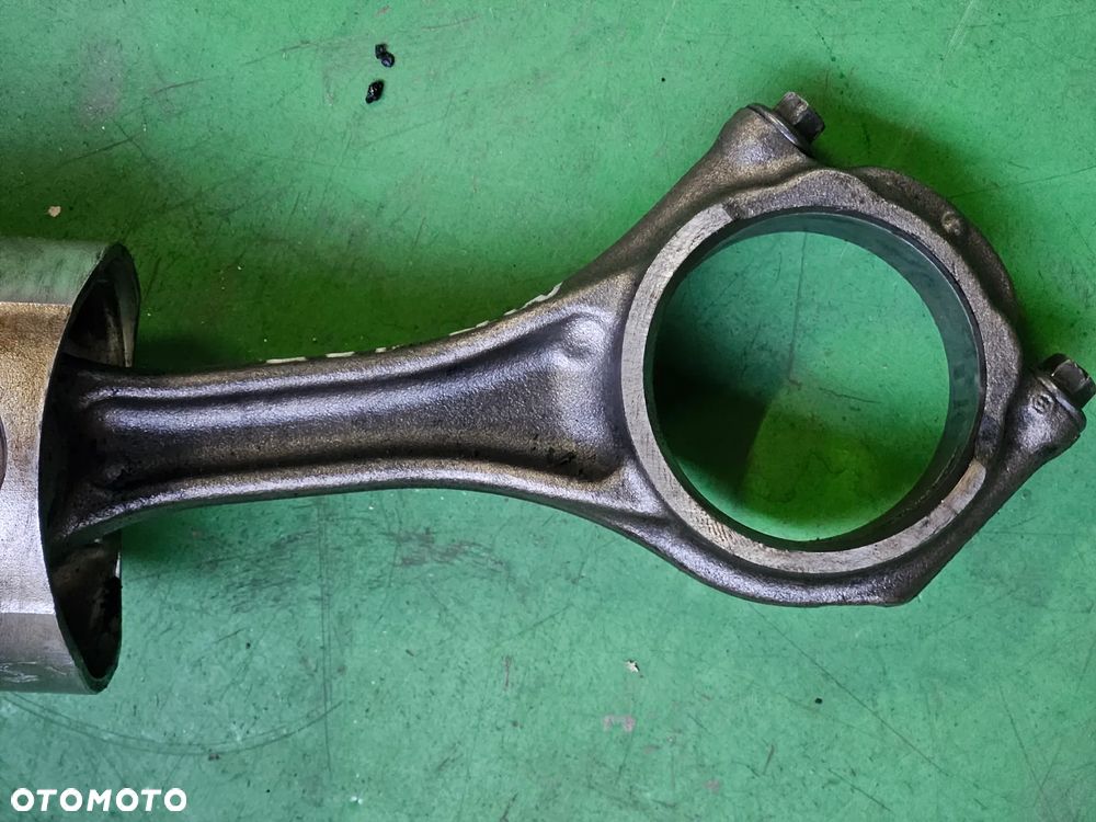 Tłok i korbowód Case MX 135 - 7
