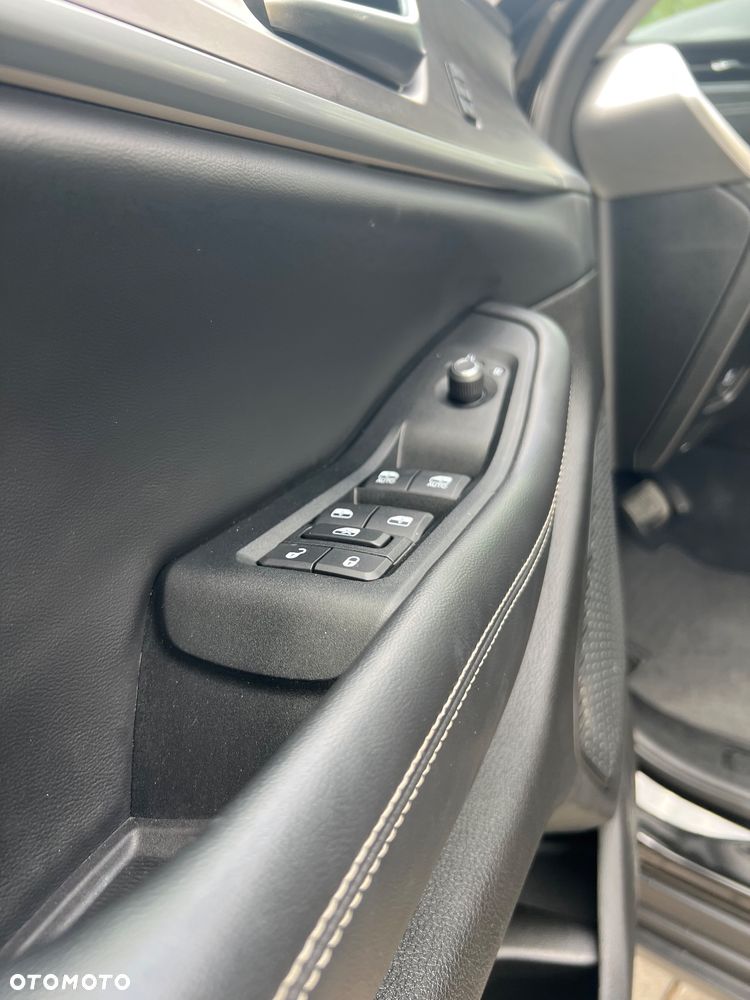 Jeep Grand Cherokee - 23