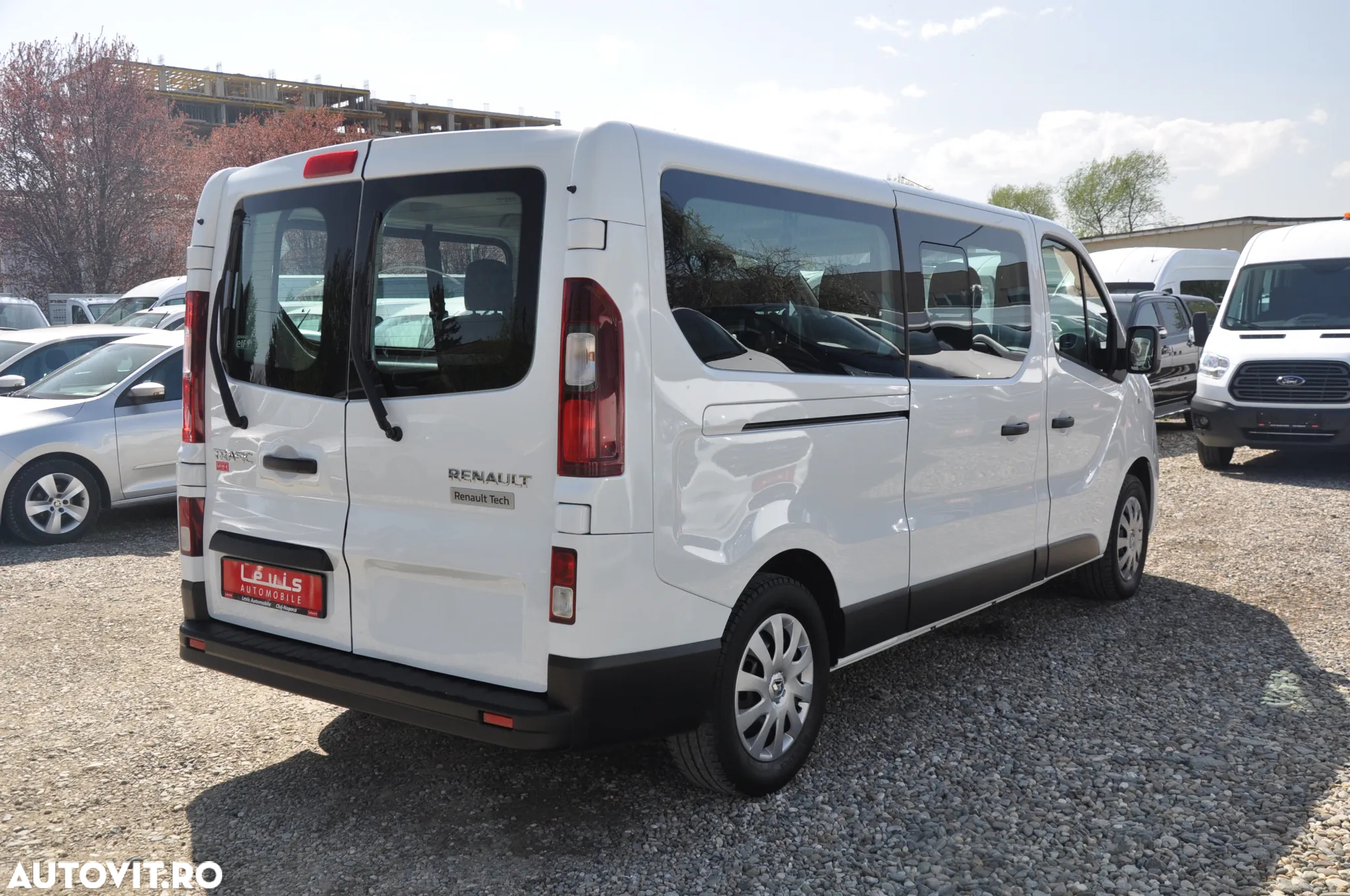 Renault Trafic L2H1 9 Locuri - 4
