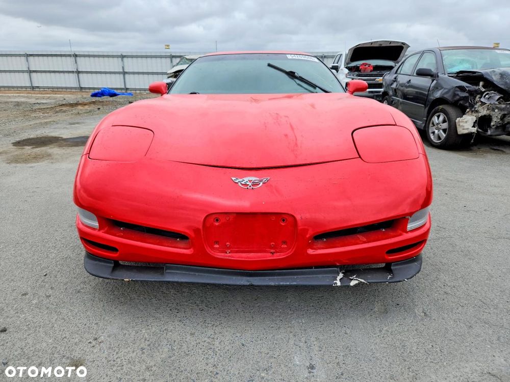 Chevrolet Corvette - 2