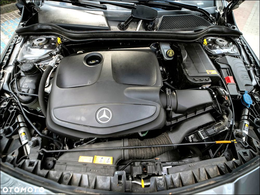 Mercedes-Benz CLA - 38