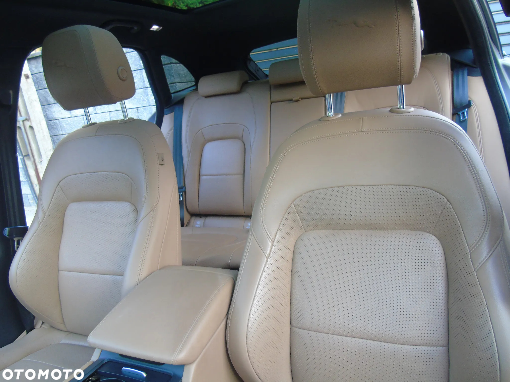 Jaguar F-Pace - 30