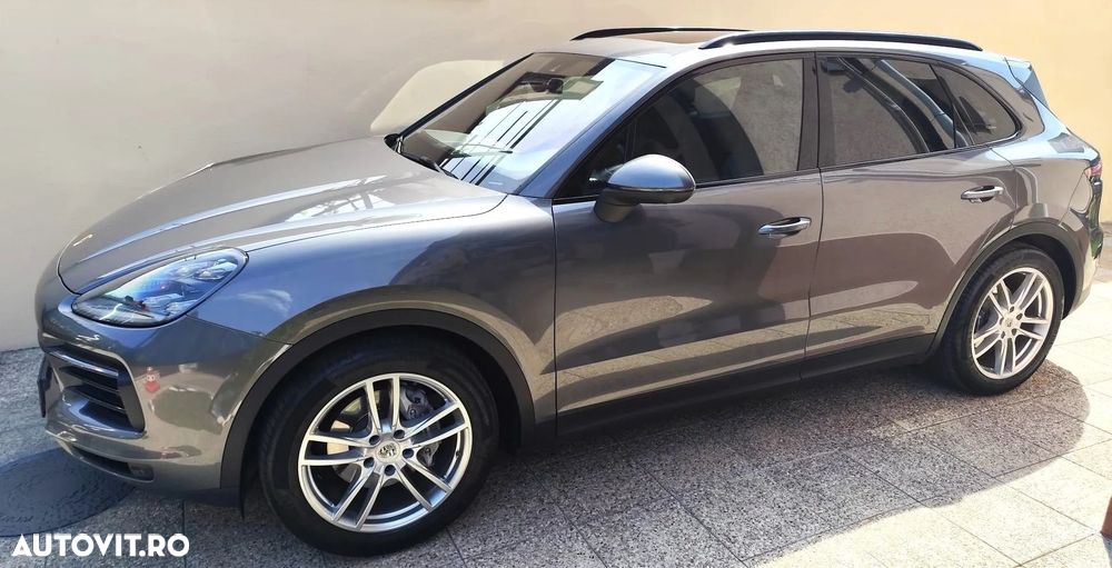Porsche Cayenne Tiptronic S - 8