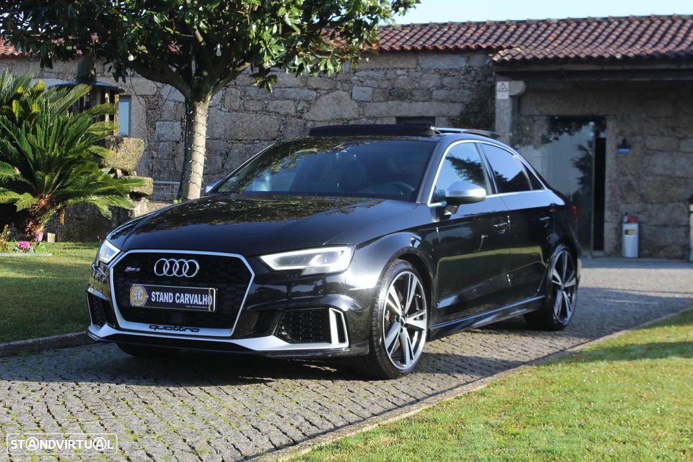 Audi RS3 Limousine - 1