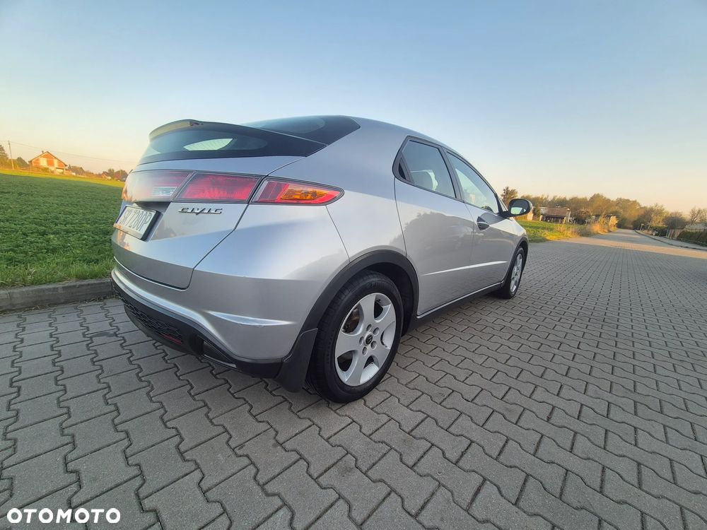 Honda Civic 1.4 Comfort - 11