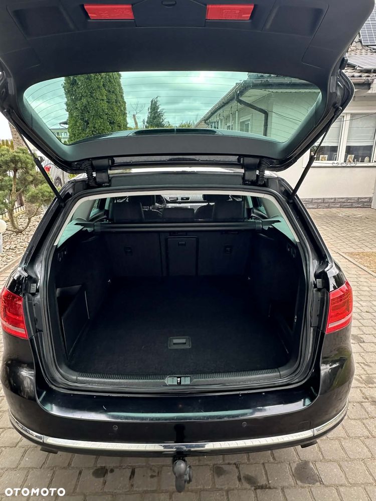 Volkswagen Passat 2.0 TDI 4Motion DSG BlueMotion Tech R-Line - 31