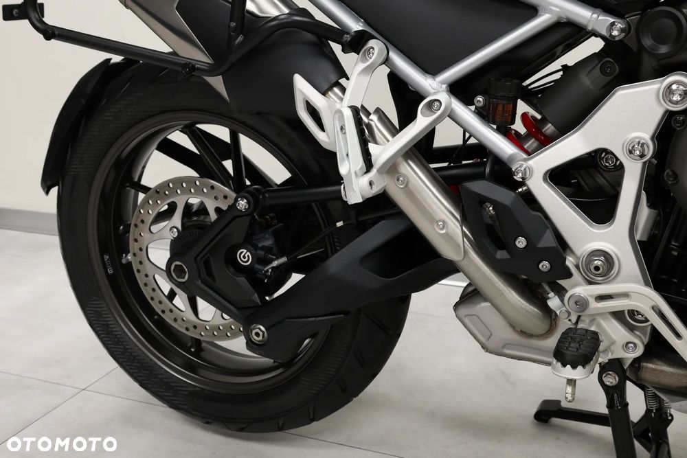 Triumph Tiger - 37